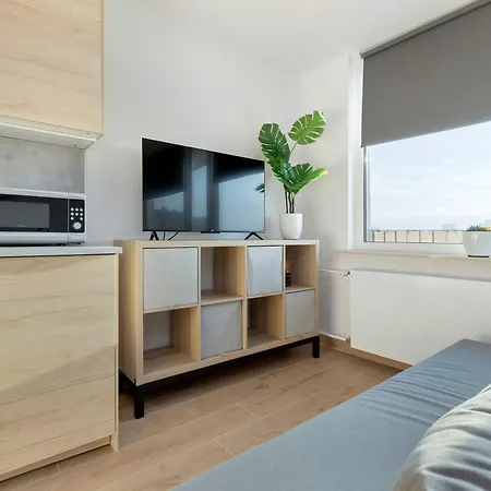 Lejlighed Beige And Grey In With Balcony Close To The By Renters *